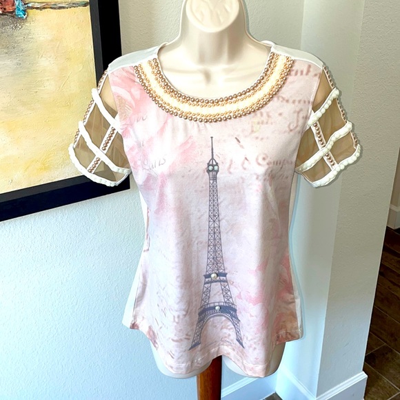 INCREDIBLE T-SHIRT BY VANESSA LIMA.. EIFFEL TOWER AMID MUTED PINK AND BEIGE - Picture 1 of 13